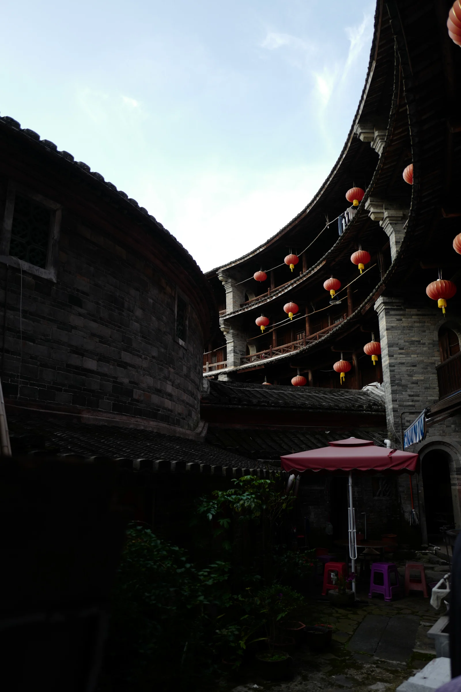 Fujian — Courtyard and sky